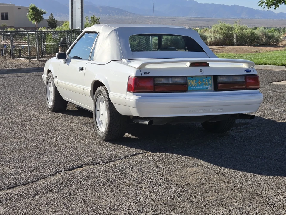 1993 Ford Mustang 3rd Gen - Image 8 of 31