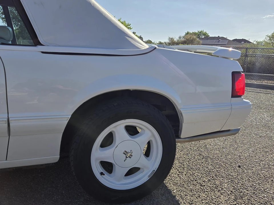 1993 Ford Mustang 3rd Gen - Image 25 of 31