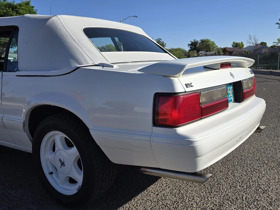 1993 Ford Mustang 3rd Gen - Image 29 of 31