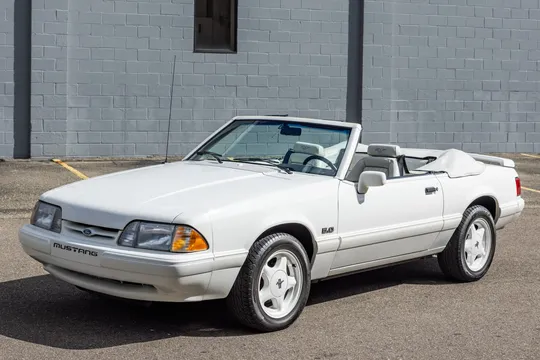 1993 Ford Mustang LX 5.0 Convertible Feature Edition