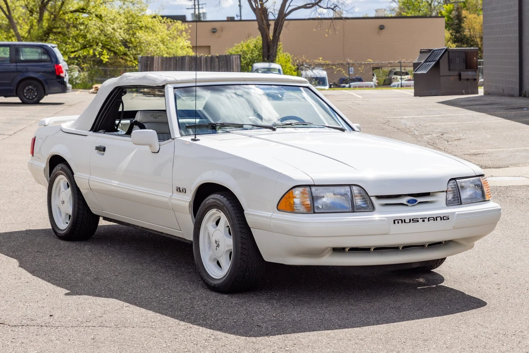 1993 Ford Mustang 3rd Gen - Image 19 of 31