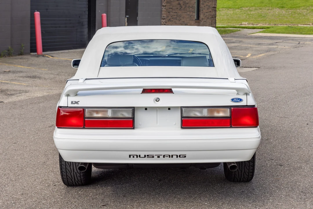 1993 Ford Mustang 3rd Gen - Image 16 of 31