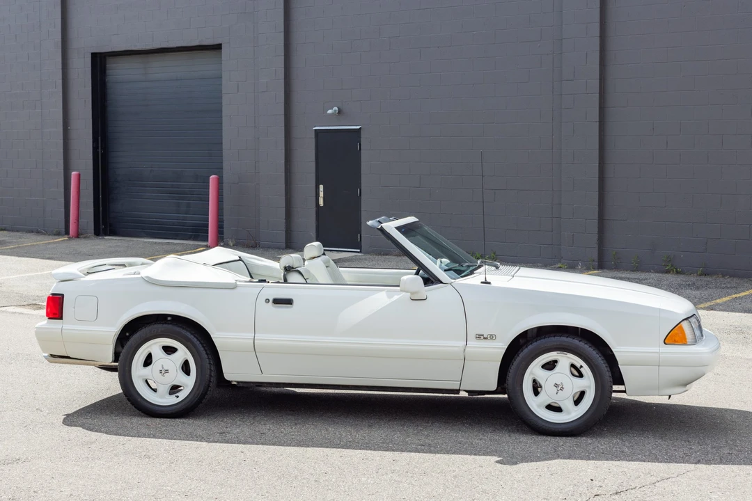 1993 Ford Mustang 3rd Gen - Image 7 of 31