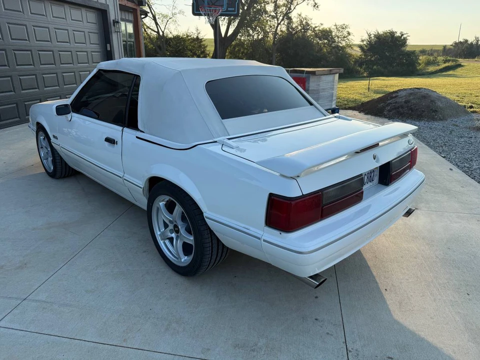 1993 Ford Mustang 3rd Gen - Image 5 of 15