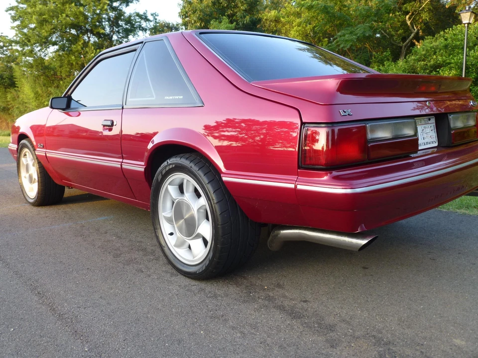 1993 Ford Mustang 3rd Gen - Image 9 of 31
