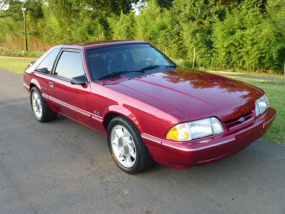 1993 Ford Mustang 3rd Gen - Image 14 of 31