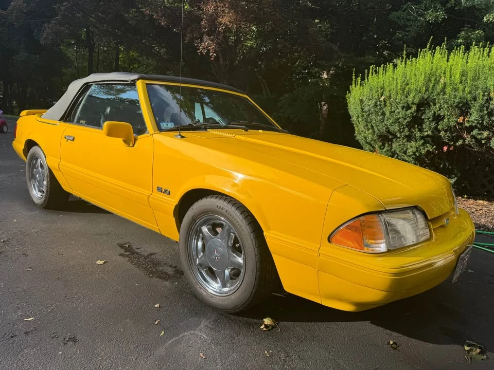 1993 Ford Mustang 3rd Gen - Image 2 of 10