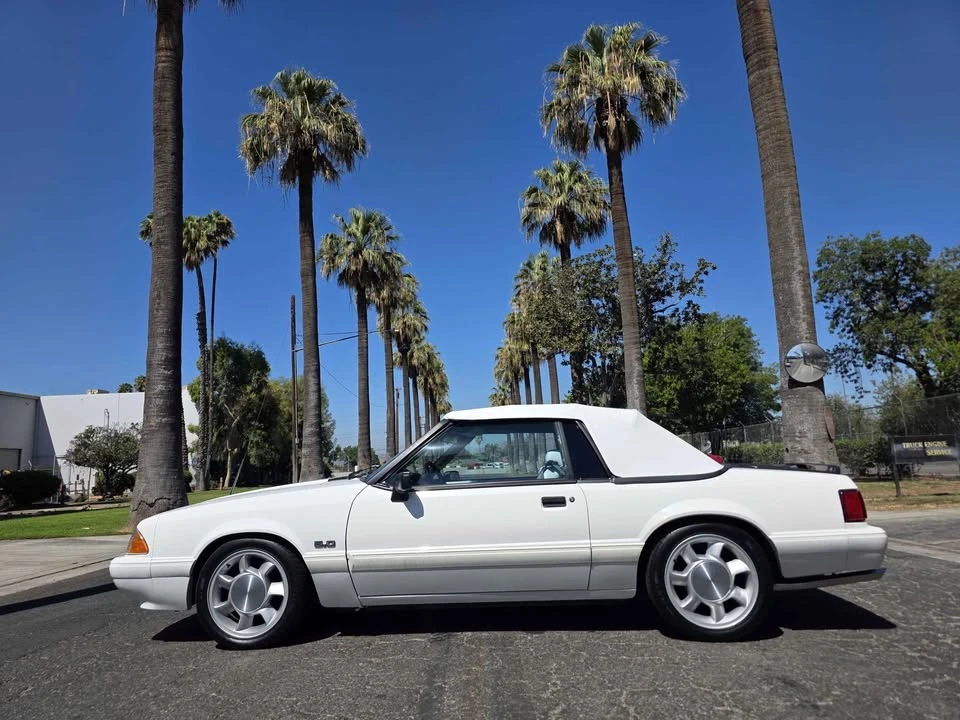 1993 Ford Mustang 3rd Gen - Image 5 of 17