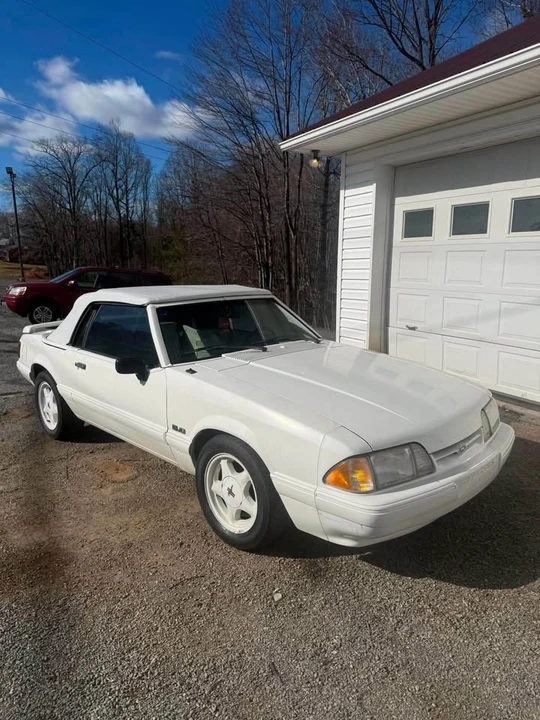 1993 Ford Mustang 3rd Gen - Image 2 of 7