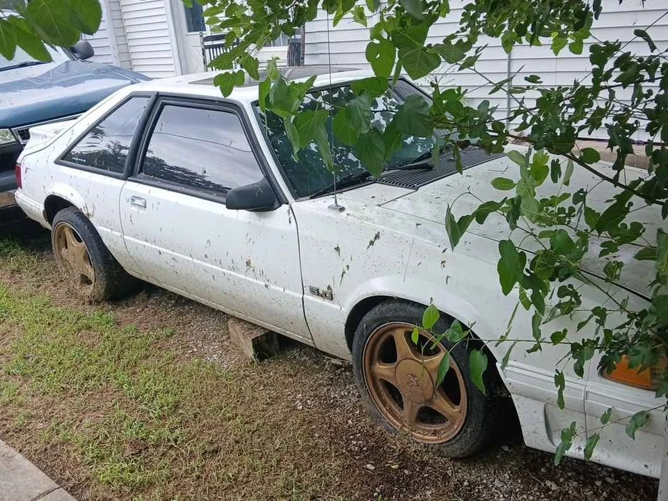 1993 Ford Mustang 3rd Gen - Image 2 of 10