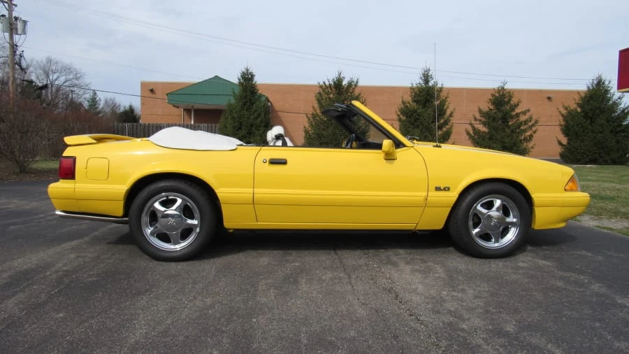 1993 Ford Mustang 3rd Gen - Image 11 of 12