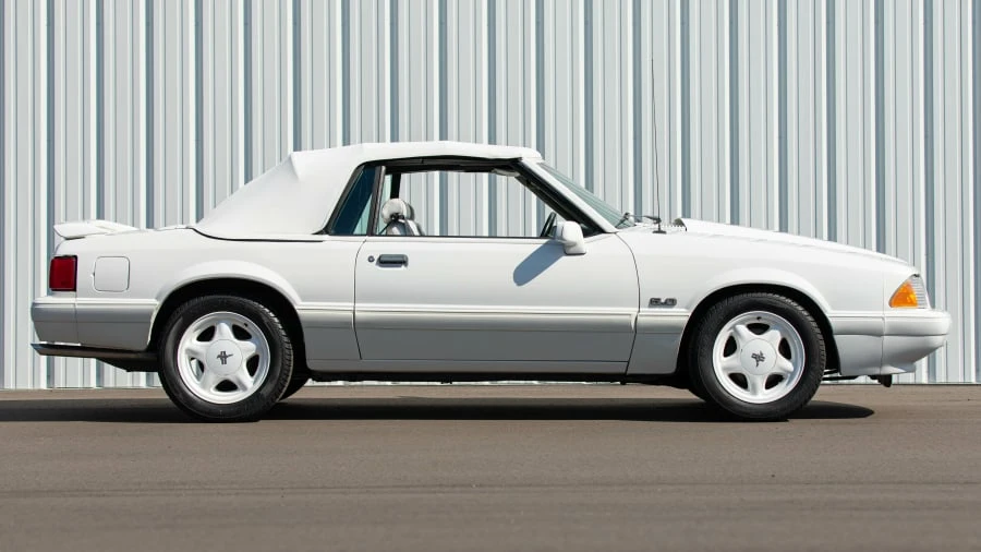 1993 Ford Mustang 3rd Gen - Image 8 of 27