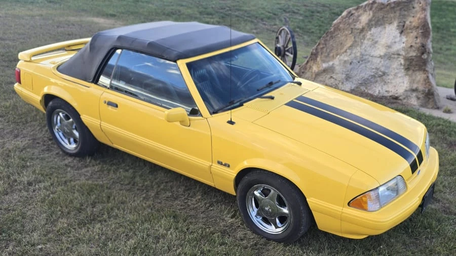 1993 Ford Mustang 3rd Gen - Image 12 of 24