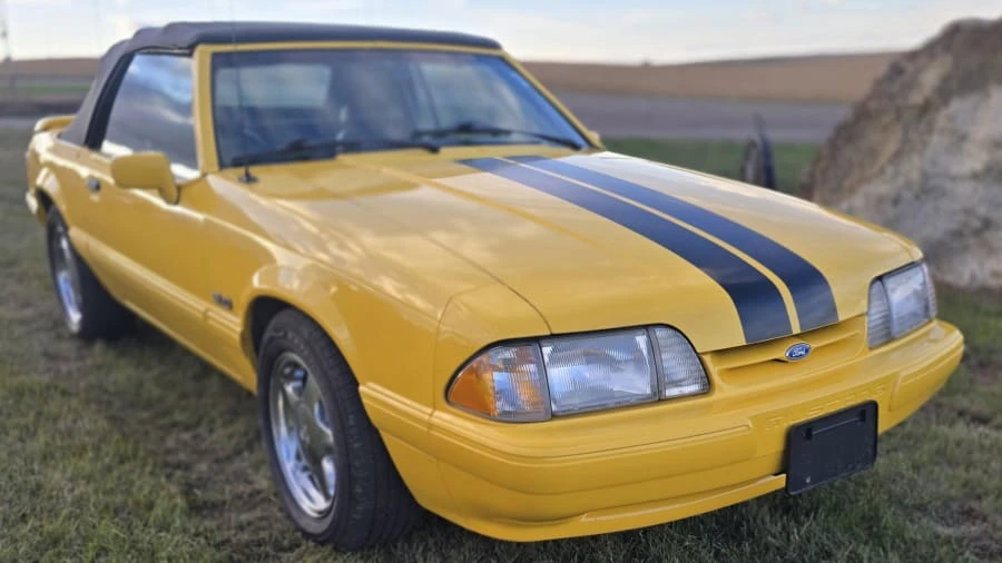 1993 Ford Mustang 3rd Gen - Image 6 of 24
