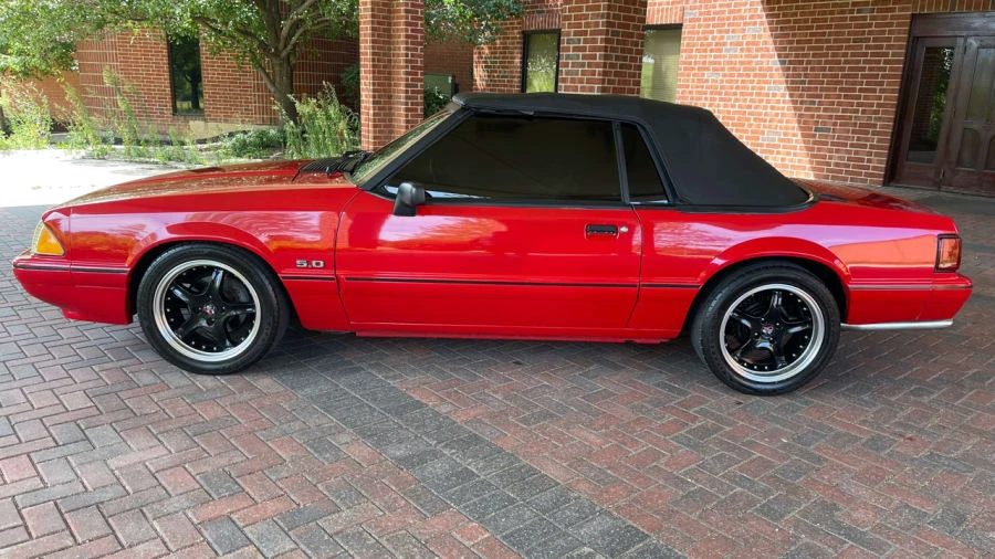 1993 Ford Mustang 3rd Gen - Image 2 of 18