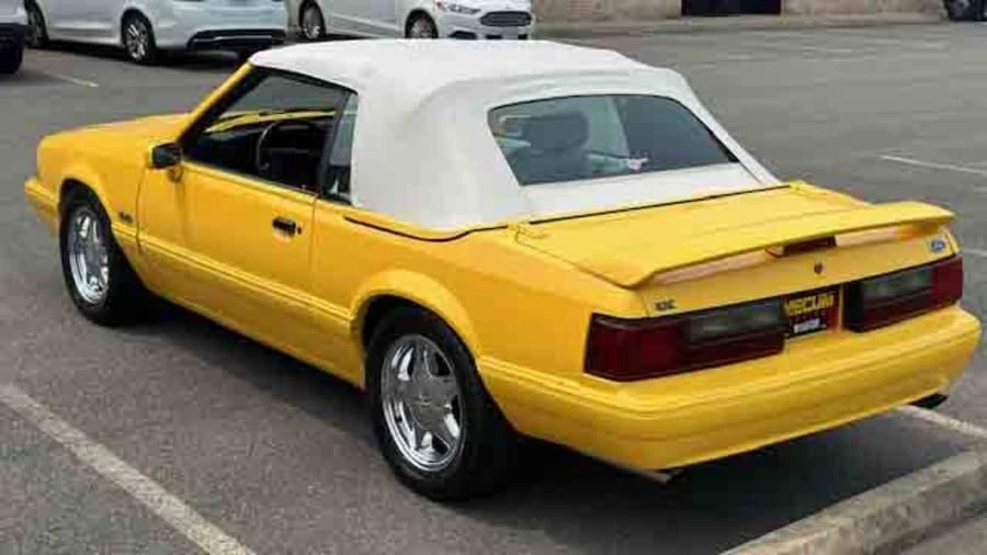1993 Ford Mustang 3rd Gen - Image 7 of 22