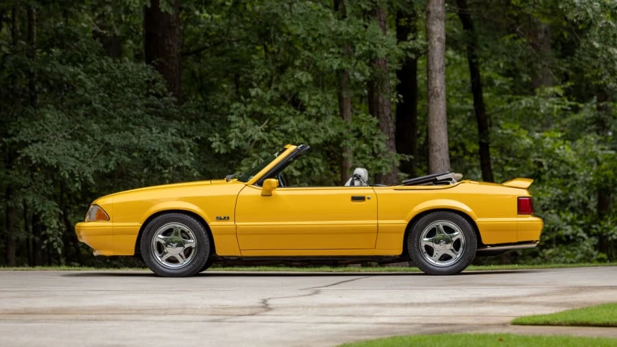 1993 Ford Mustang 3rd Gen - Image 2 of 24