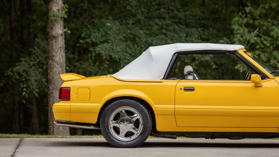 1993 Ford Mustang 3rd Gen - Image 16 of 24