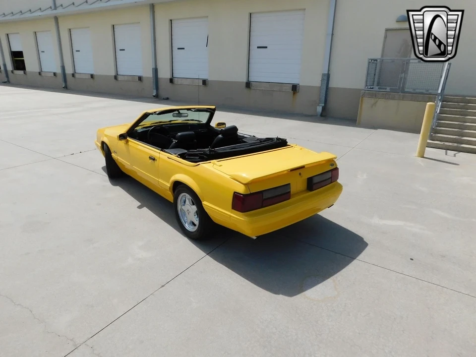 1993 Ford Mustang 3rd Gen - Image 9 of 12