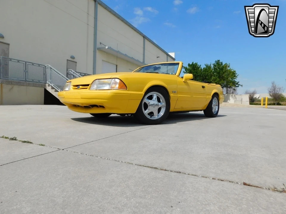 1993 Ford Mustang 3rd Gen - Image 11 of 12