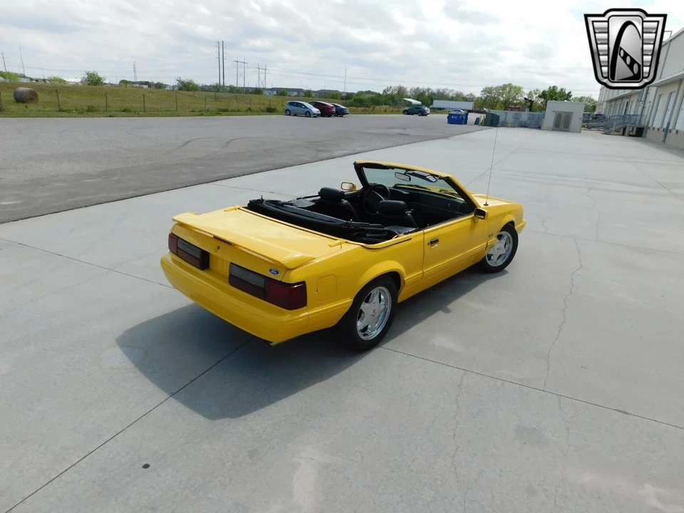 1993 Ford Mustang 3rd Gen - Image 8 of 12