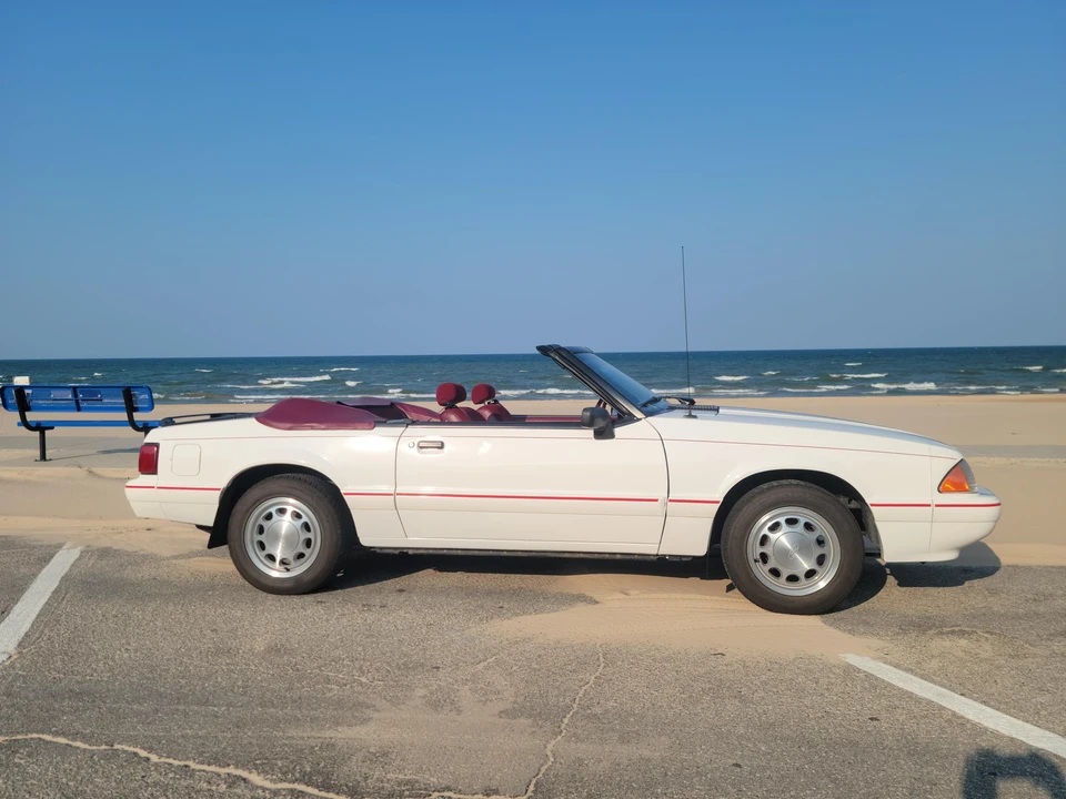 1993 Ford Mustang 3rd Gen - Image 27 of 31