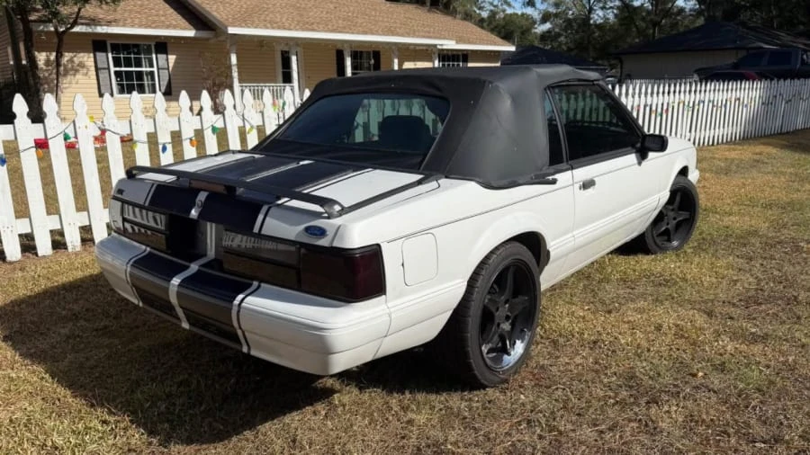 1993 Ford Mustang 3rd Gen - Image 3 of 19