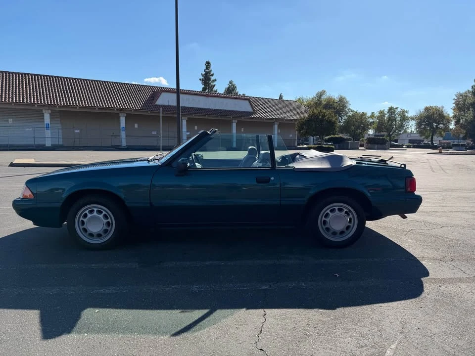 1993 Ford Mustang 3rd Gen - Image 6 of 13