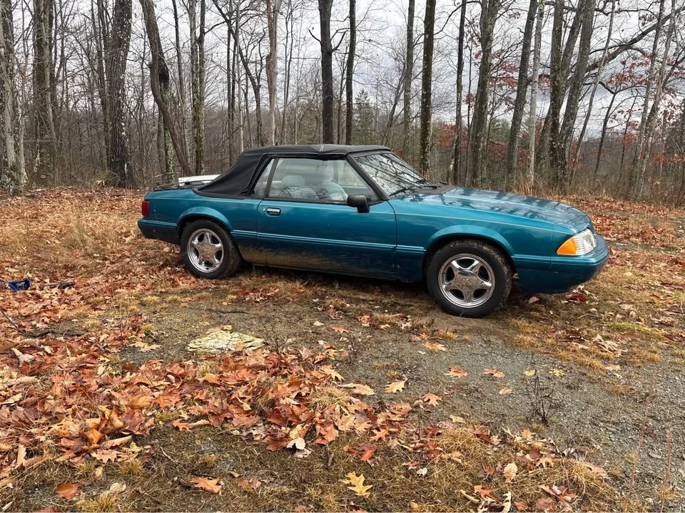 1993 Ford Mustang 3rd Gen - Image 4 of 9
