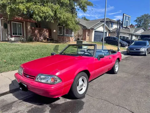 1993 Ford Mustang LX Convertible 2D