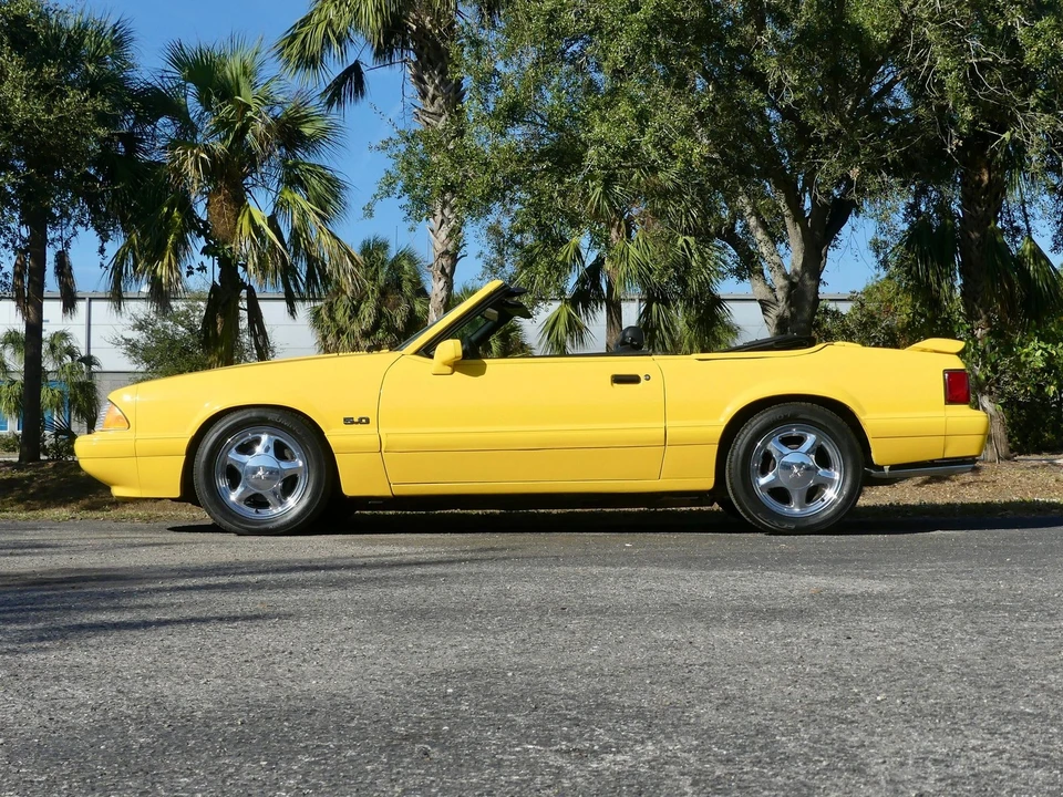 1993 Ford Mustang 3rd Gen - Image 16 of 21