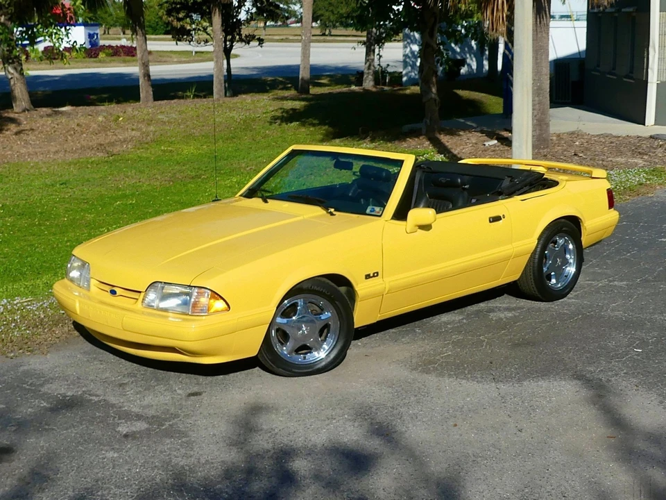 1993 Ford Mustang 3rd Gen - Image 11 of 21