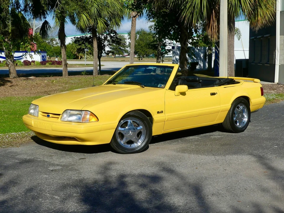 1993 Ford Mustang 3rd Gen - Image 10 of 21