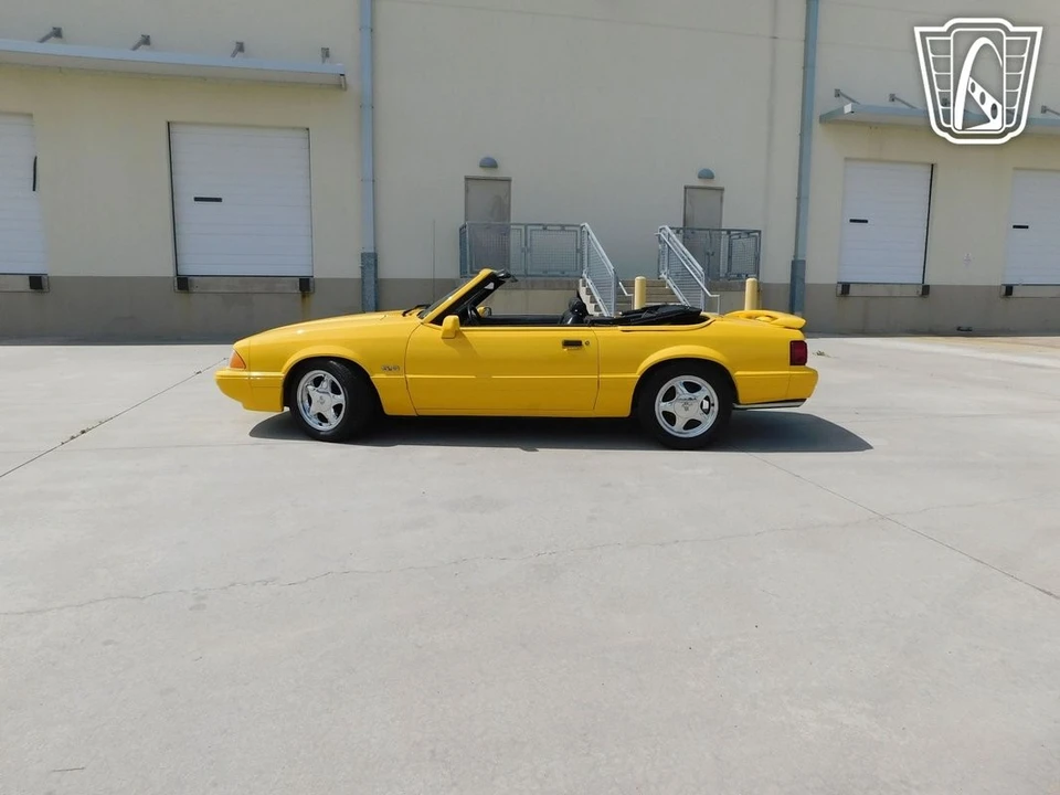 1993 Ford Mustang 3rd Gen - Image 6 of 12