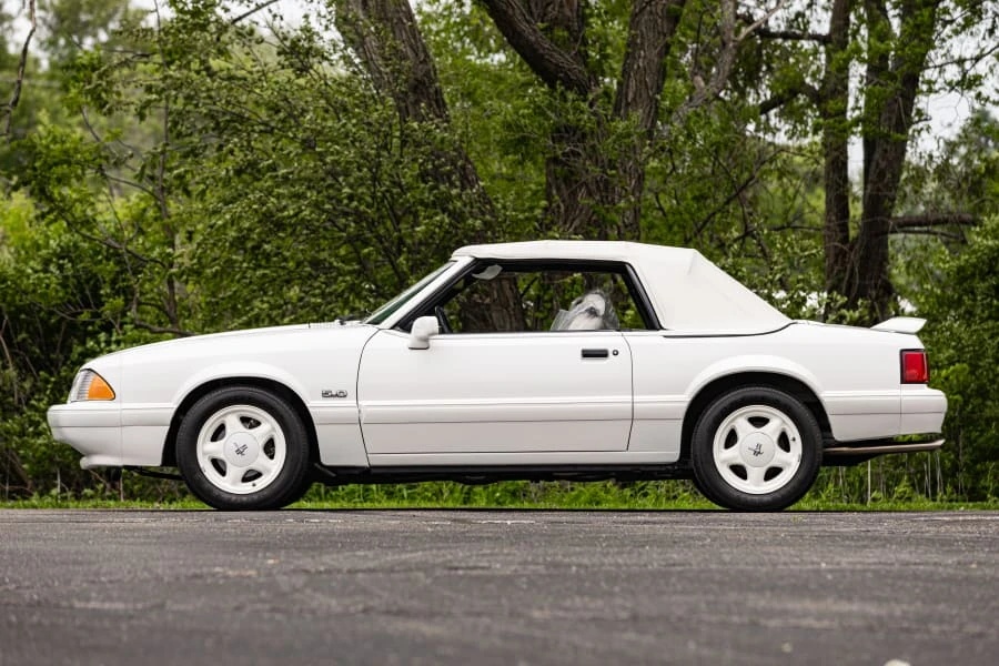 1993 Ford Mustang 3rd Gen - Image 2 of 31
