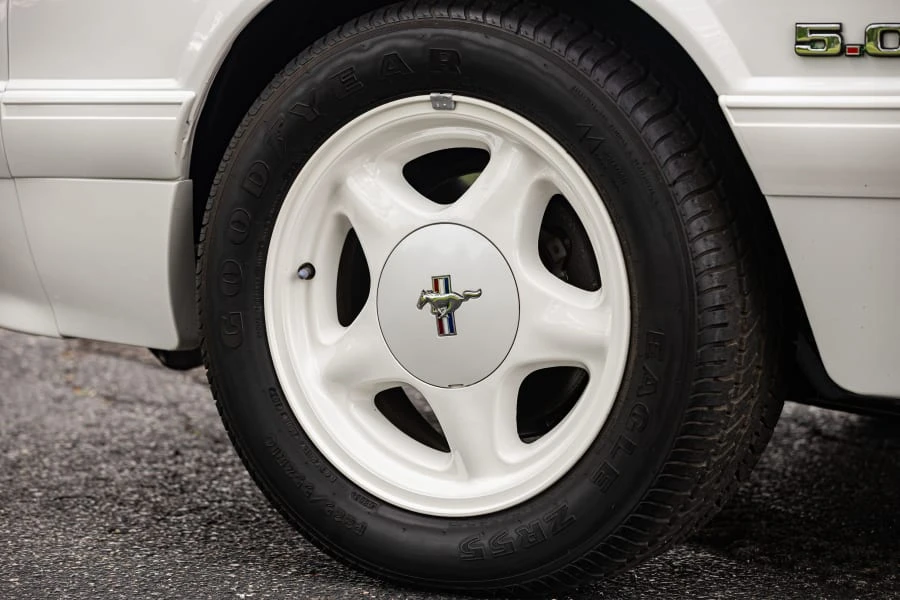1993 Ford Mustang 3rd Gen - Image 28 of 31