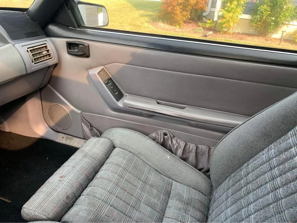 1993 Ford Mustang 3rd Gen - Image 7 of 11