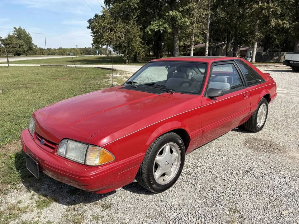 1993 Ford Mustang 3rd Gen - Image 2 of 18