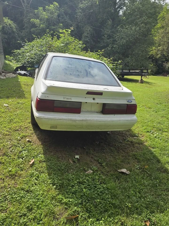 1993 Ford Mustang 3rd Gen - Image 2 of 4