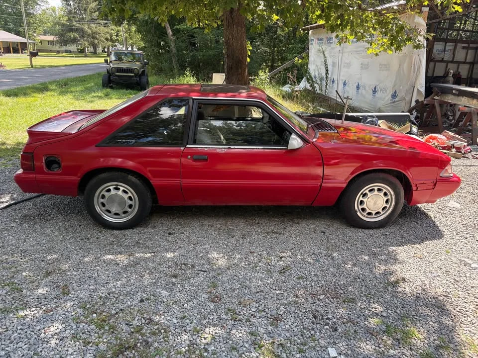 1993 Ford Mustang 3rd Gen - Image 2 of 3