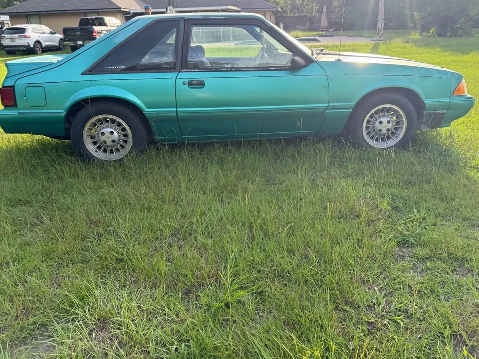 1993 Ford Mustang 3rd Gen - Image 2 of 11