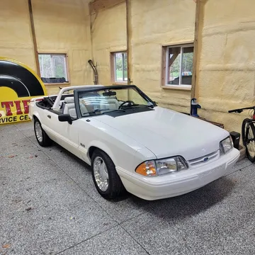1993 Ford Mustang LX