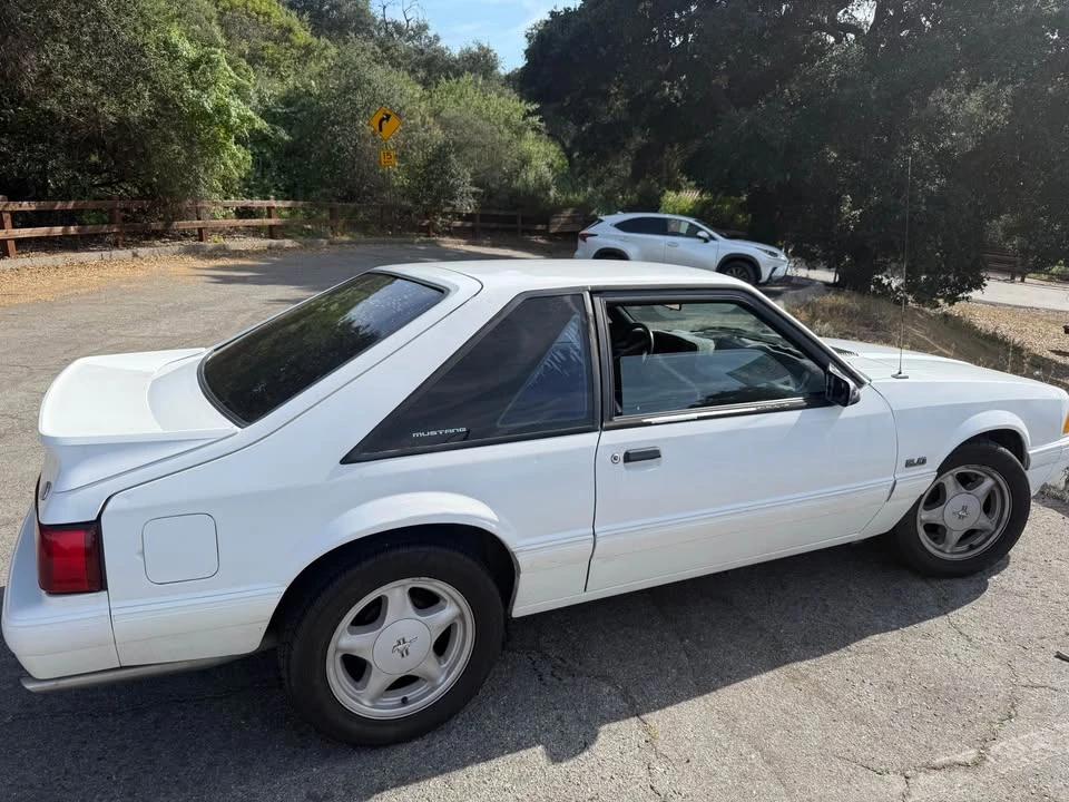 1993 Ford Mustang 3rd Gen - Image 4 of 9