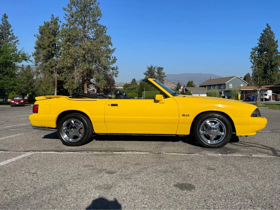 1993 Ford Mustang 3rd Gen - Image 2 of 12
