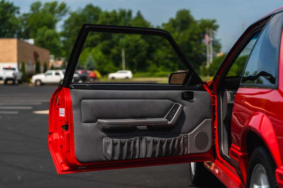 1993 Ford Mustang 3rd Gen - Image 28 of 31