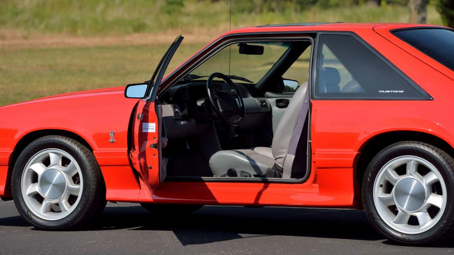 1993 Ford Mustang 3rd Gen - Image 17 of 31
