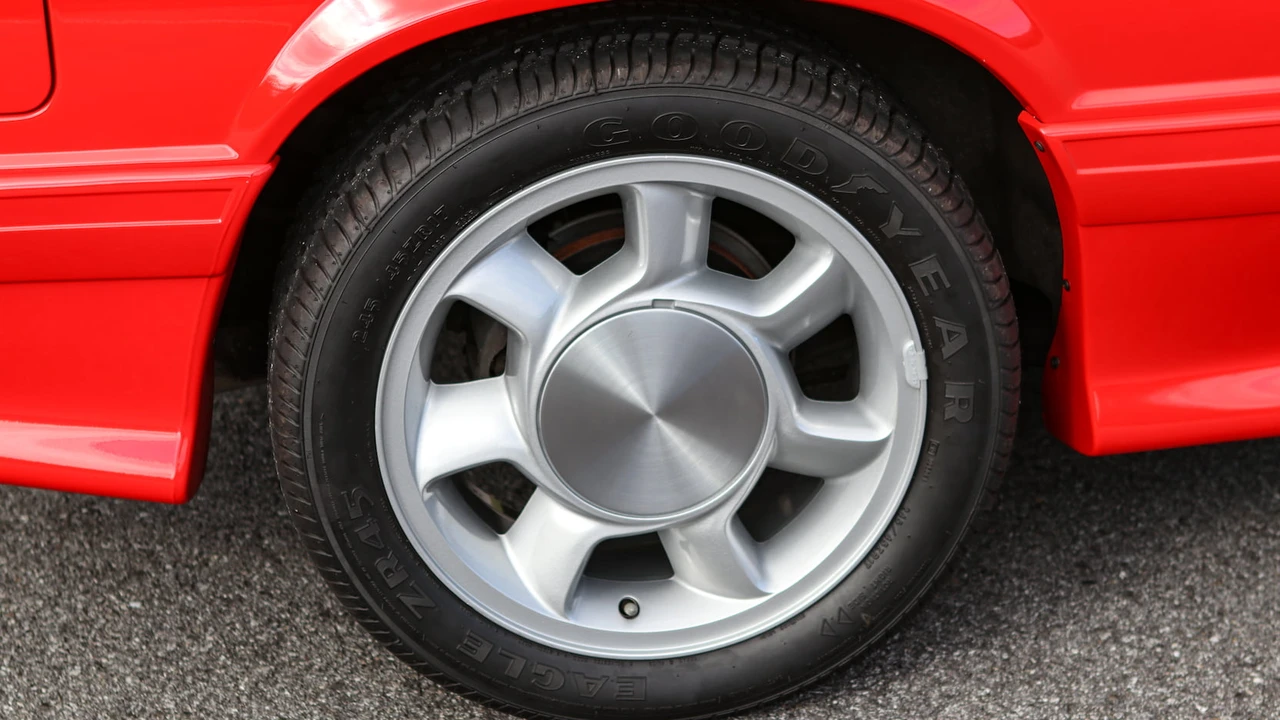 1993 Ford Mustang 3rd Gen - Image 13 of 31