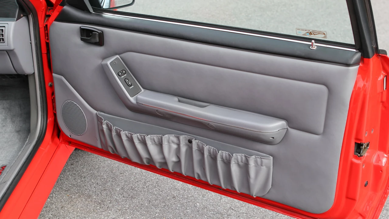 1993 Ford Mustang 3rd Gen - Image 19 of 31