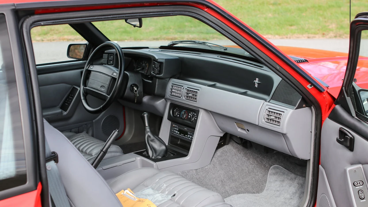 1993 Ford Mustang 3rd Gen - Image 21 of 31