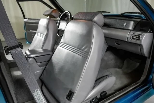 1993 Ford Mustang Cobra R 3rd Gen - Image 13 of 20